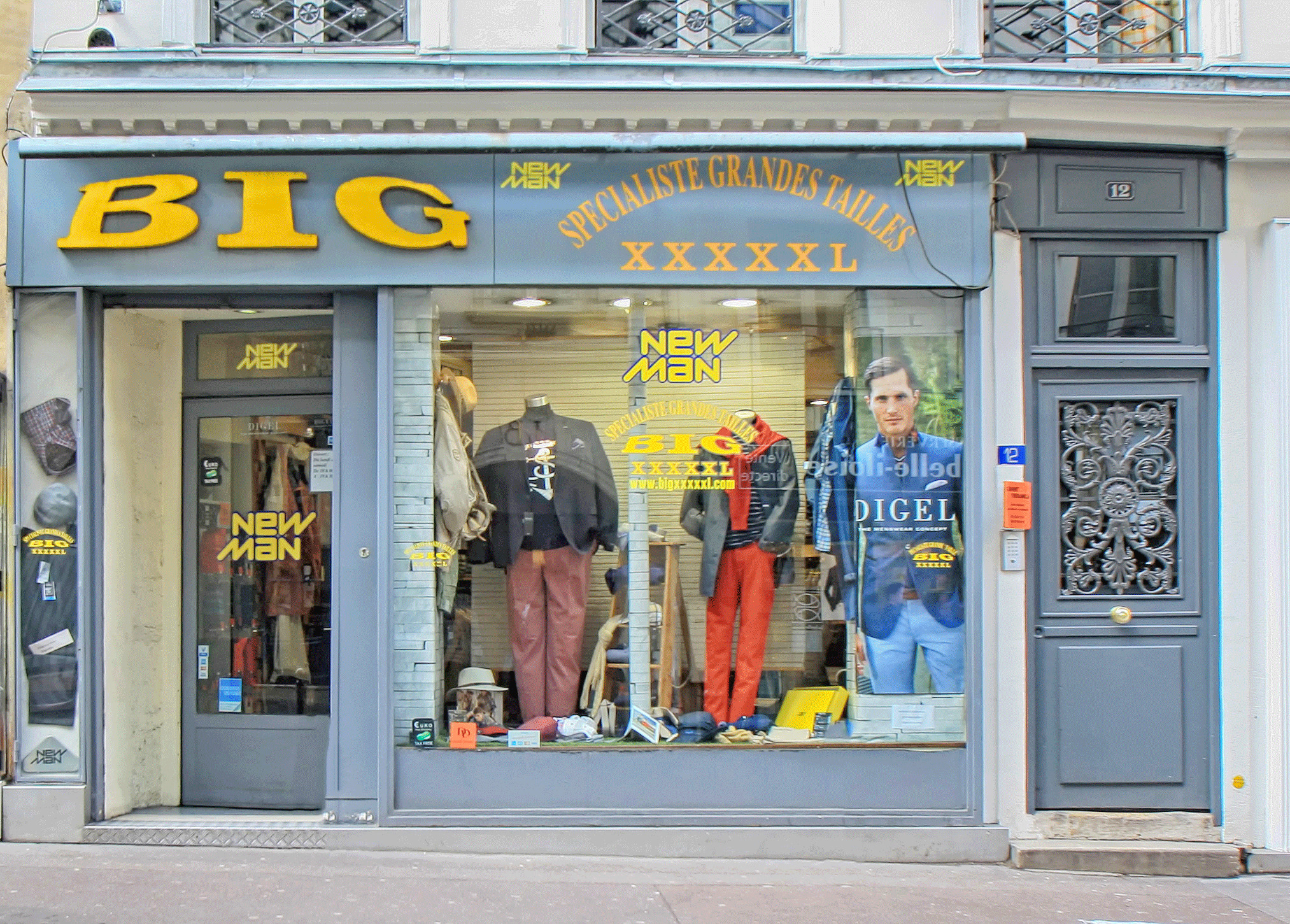 Façade boutique BigNewMan Paris