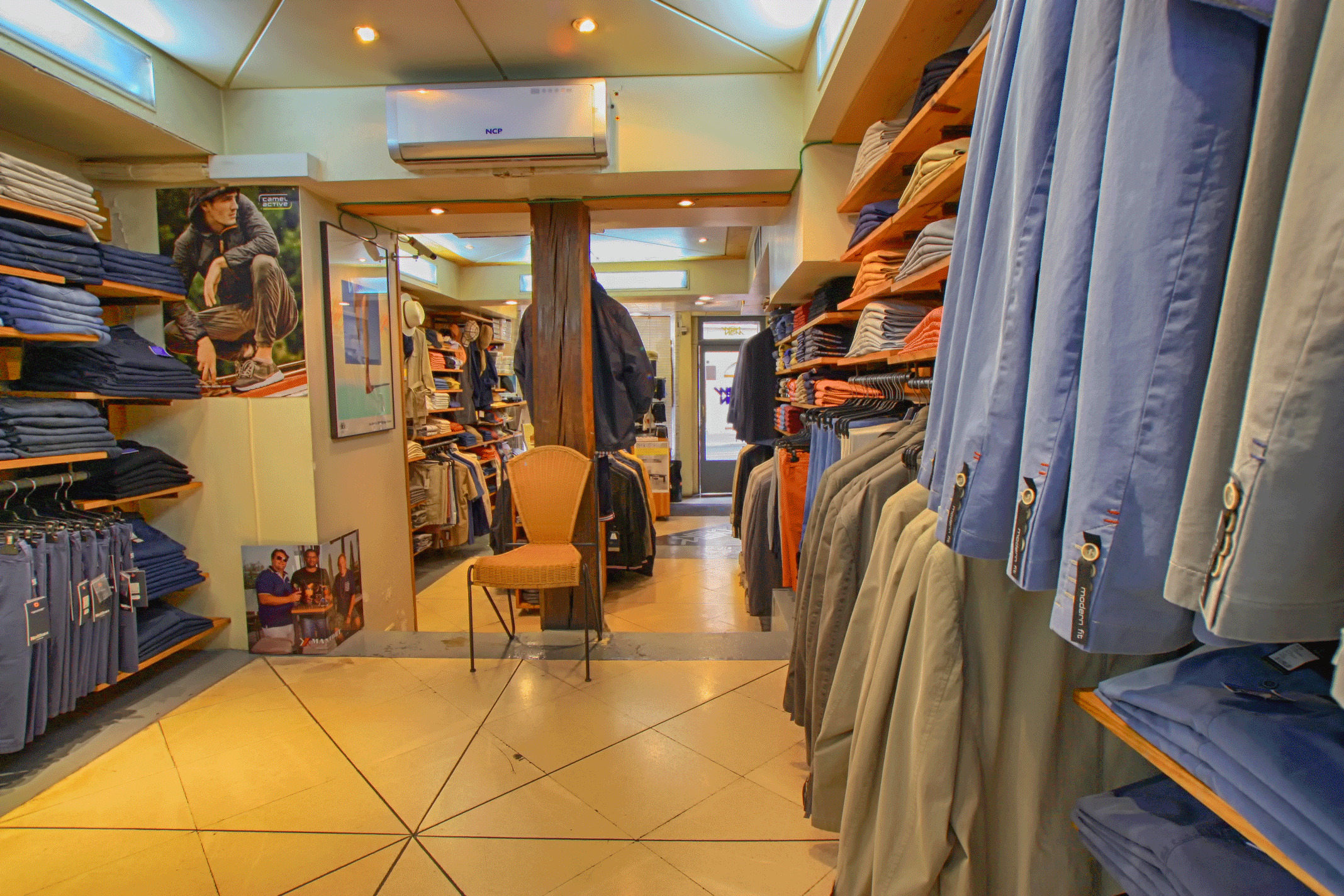 Intérieur boutique BigNewMan